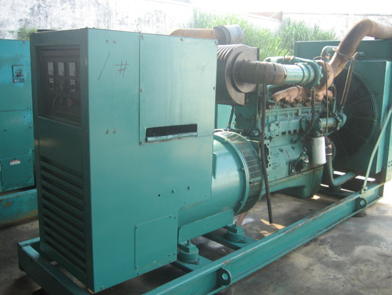 娄底租赁发电机- 发电机碳刷磨损的原因是什么