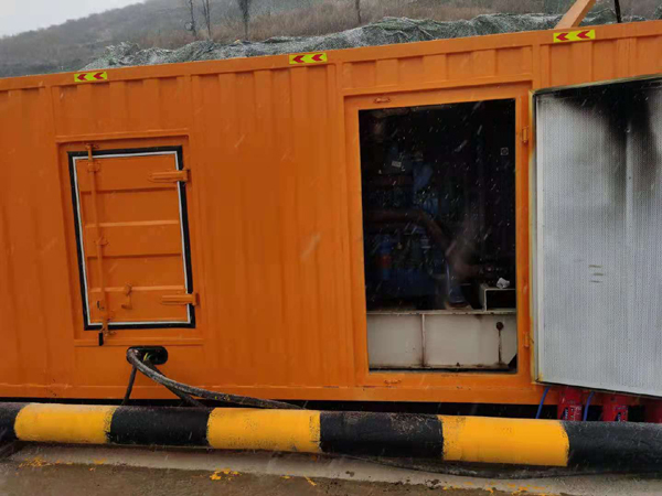 娄底发电车出租-应急柴油发电机组选什么样的比较好？