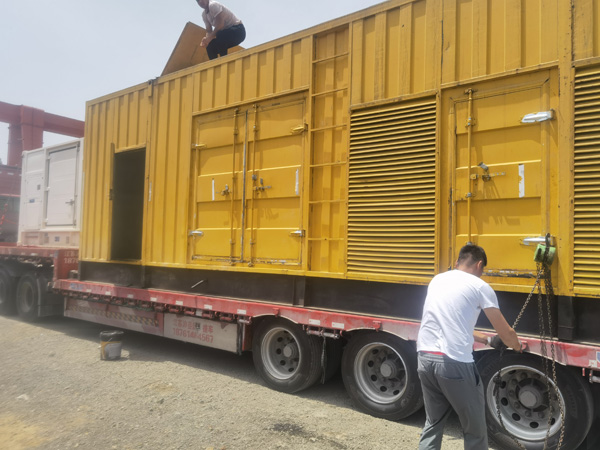 娄底除了负载情况和发动机维护，还有哪些因素会影响 200kw 柴油发电机的油耗？