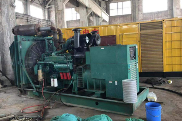 娄底发电机组的空气滤清器应该如何保养？