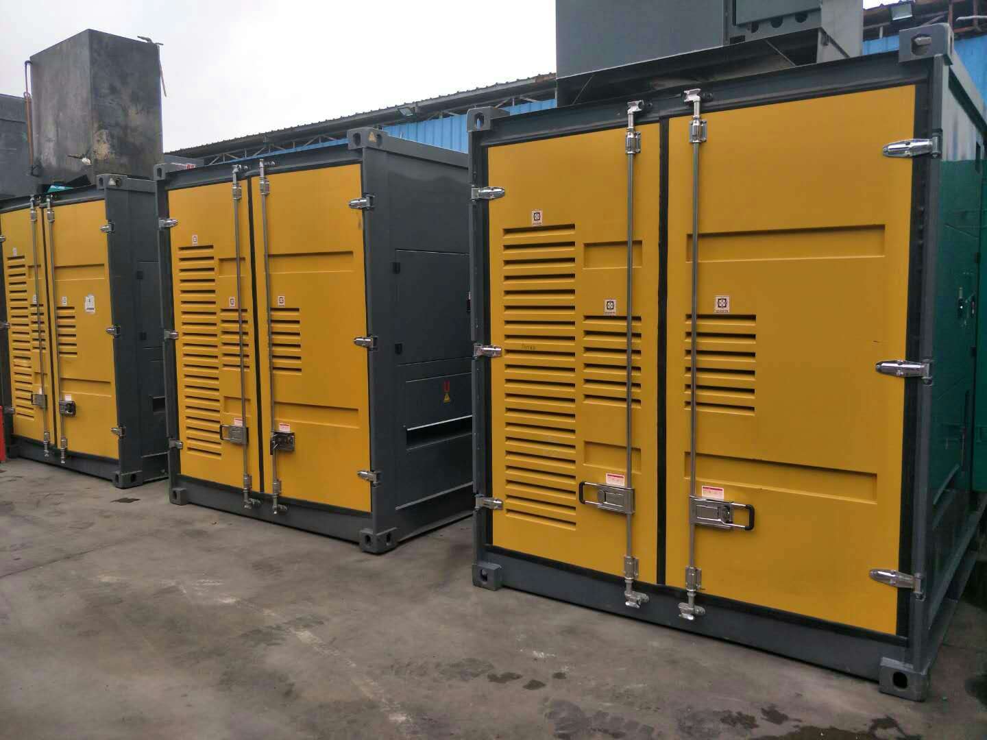 娄底发电机组保养滤芯更换注意事项？